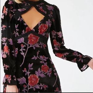 Forever 21 Crushed Velvet Long Sleeve Dress